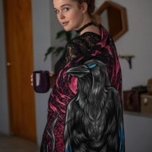 Deka Crow in Hell - Hřejivý fleece, temný symbol vrány a ohně